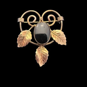Vintage 1960s-1970s 1/20 12k Gold Filled Amco Black Onyx Three Leaf Brooch Pin